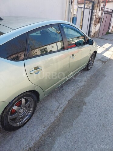 Toyota Prius-7