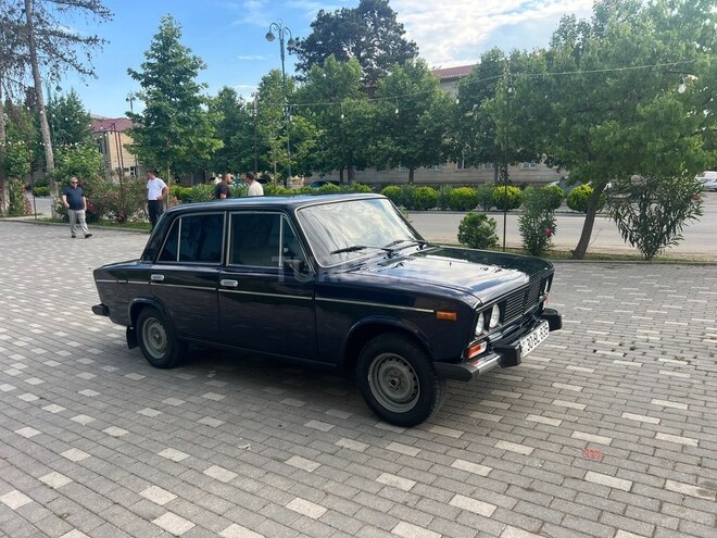 LADA (VAZ) 2106-7