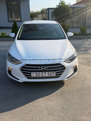 Hyundai Avante-1