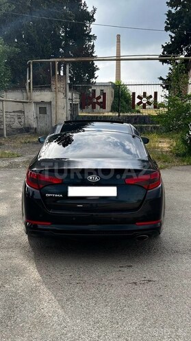 Kia Optima-4