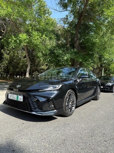Toyota Camry-3