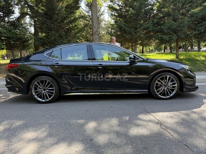 Toyota Camry-7