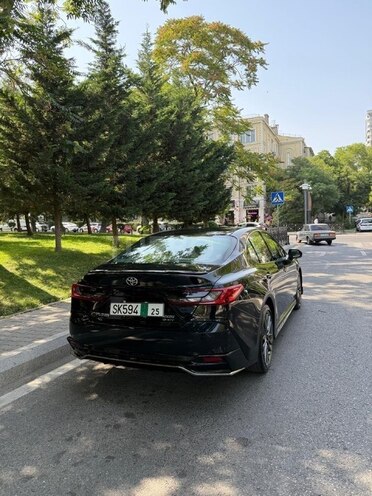 Toyota Camry-6