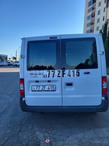 Ford Transit-2