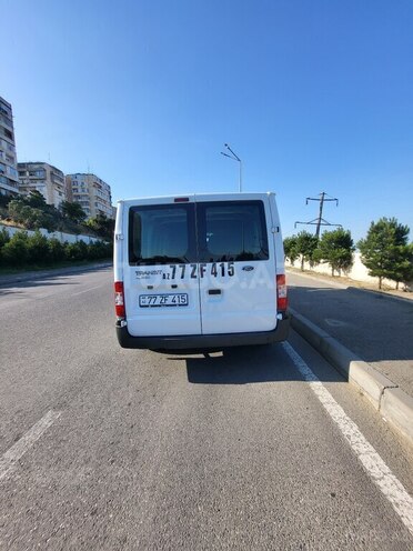 Ford Transit-20