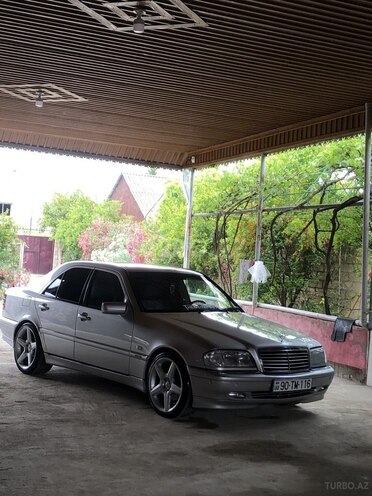 Mercedes C 280-1
