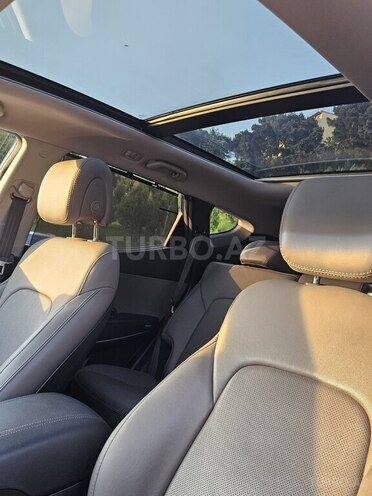 Hyundai Santa Fe-9