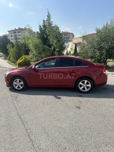 Chevrolet Cruze-17