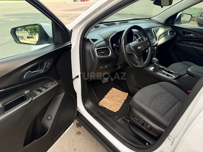 Chevrolet Equinox-12