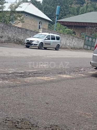 Dacia Logan-3