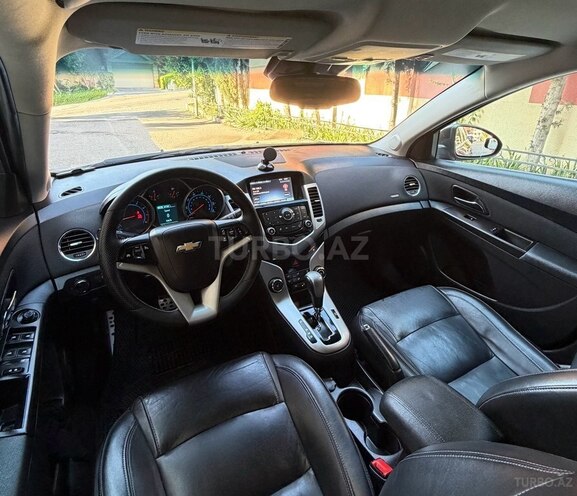 Chevrolet Cruze-8