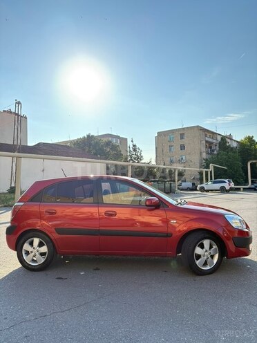 Kia Rio-5