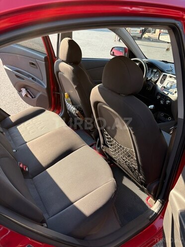 Kia Rio-9