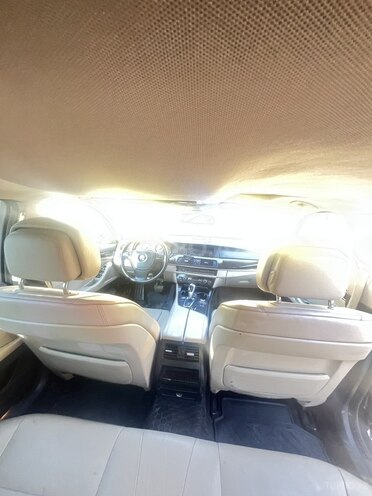 BMW 528-10