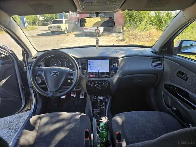 Kia Rio-19