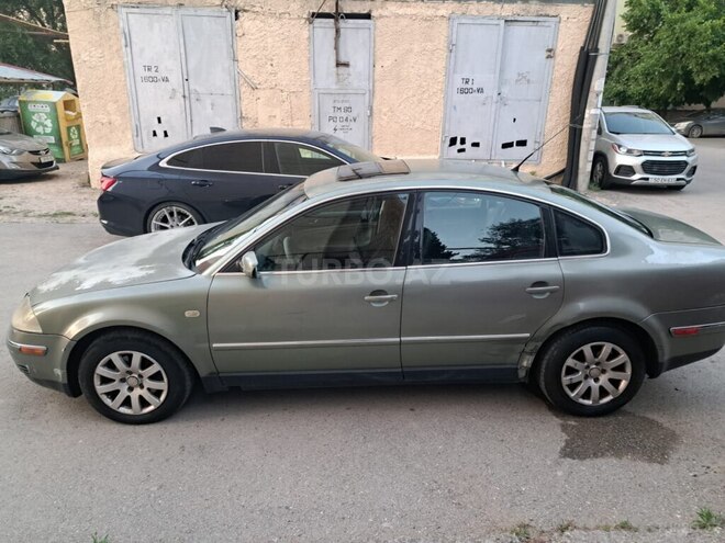 Volkswagen Passat-5
