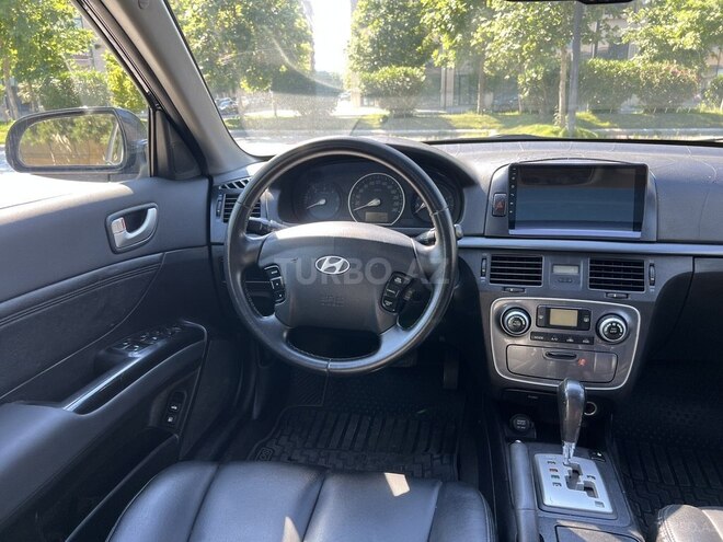 Hyundai Sonata-11
