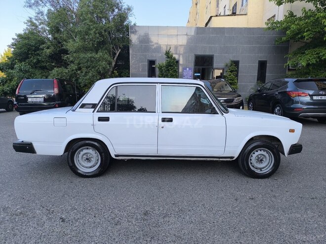 LADA (VAZ) 2107-4