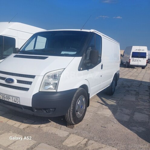 Ford Transit-5
