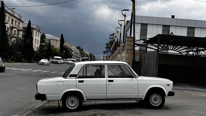 LADA (VAZ) 2107-3