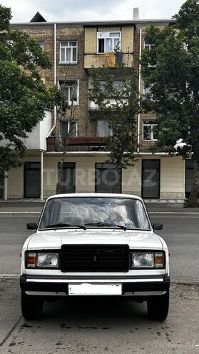 LADA (VAZ) 2107-1