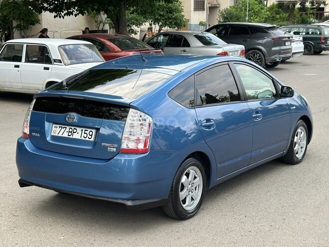 Toyota Prius-7