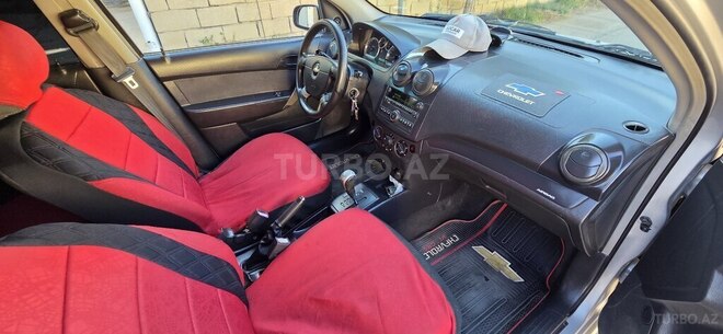 Chevrolet Aveo-5