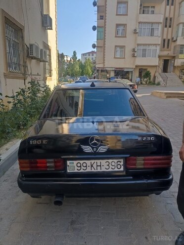 Mercedes 190-4