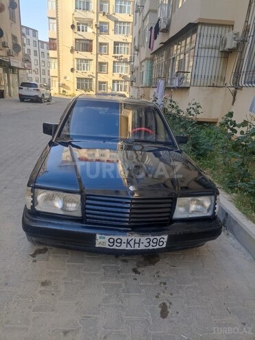 Mercedes 190-1