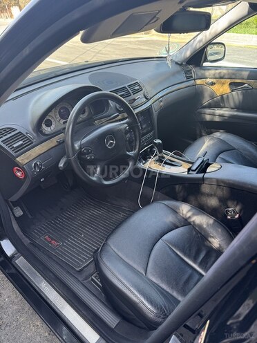 Mercedes E 320-5