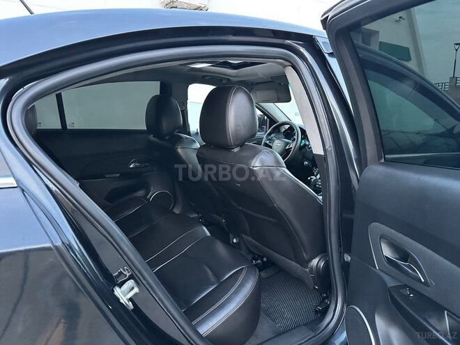 Chevrolet Cruze-14