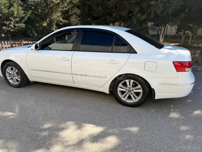 Hyundai Sonata-5