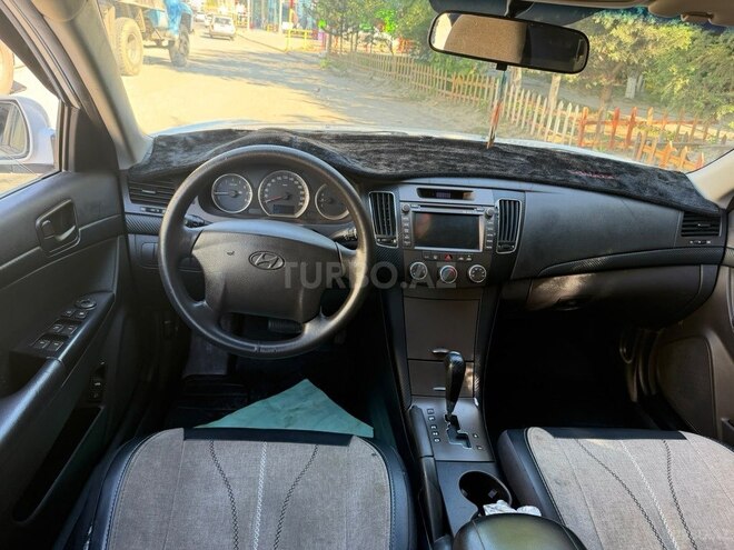 Hyundai Sonata-9