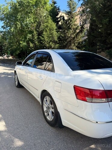 Hyundai Sonata-6
