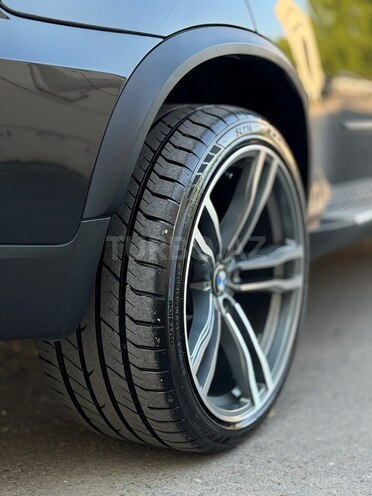 BMW X5-7