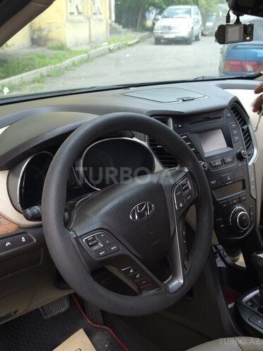 Hyundai Santa Fe-9