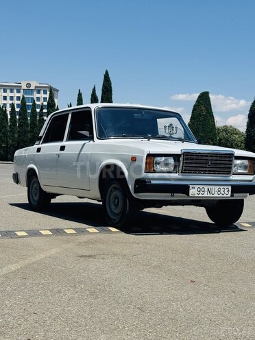 LADA (VAZ) 2107-2