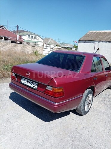 Mercedes 200 E-3
