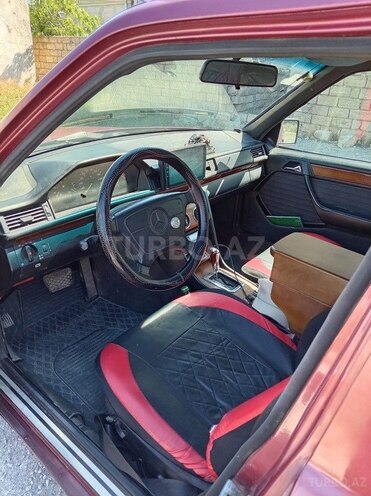 Mercedes 200 E-4