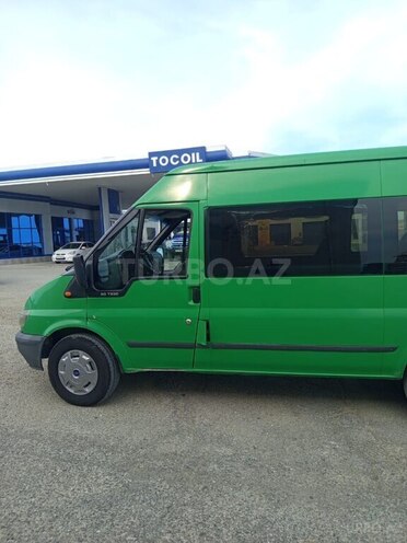 Ford Transit-3