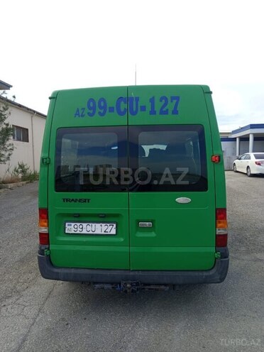 Ford Transit-9