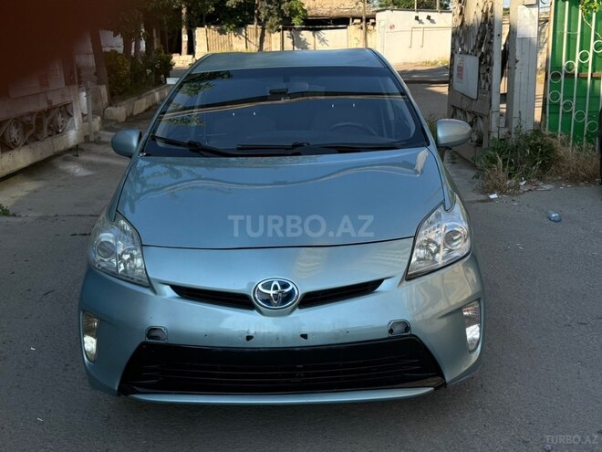 Toyota Prius-3