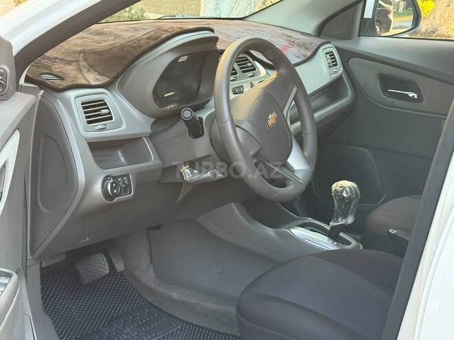 Chevrolet Cobalt-11
