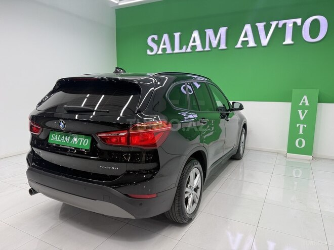 BMW X1-6