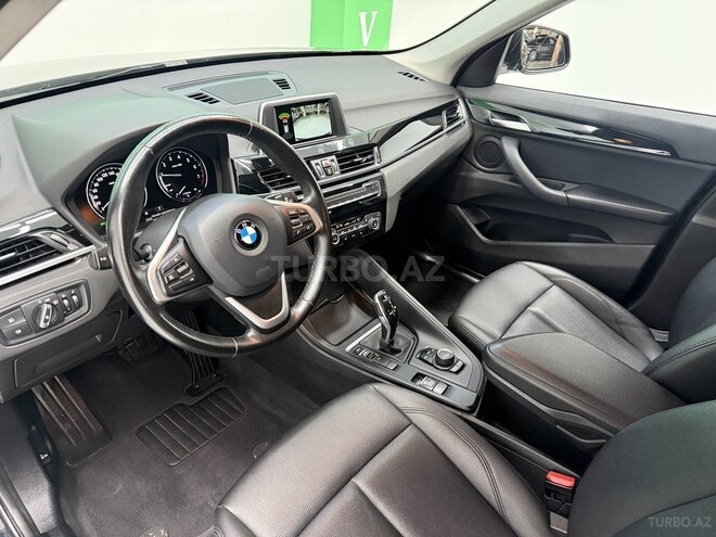 BMW X1-8