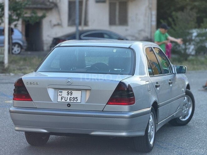 Mercedes C 200-7
