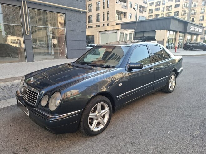 Mercedes E 200-3