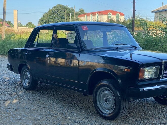 LADA (VAZ) 2107-11