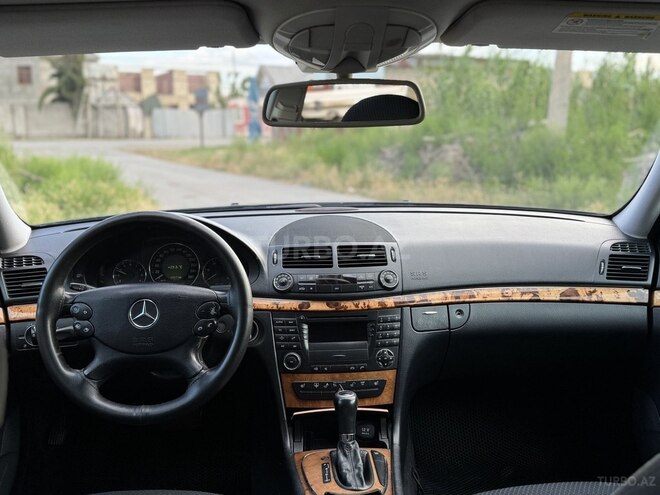 Mercedes E 220-7