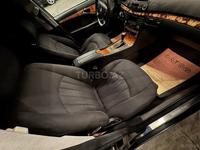 Mercedes E 220-18